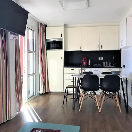 Apartment 3 Pieces Avec Grande Terrasse, Climatisation, Piscine Et Parking - Fr-1-504-659 *
