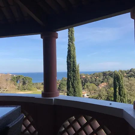 Cap Esterel: 3 Pieces Avec Grande Terrasse Et Vue - Fr-1-504-659 * Saint-Raphaël