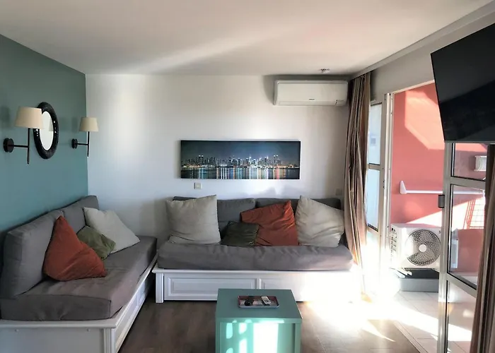 Apartamento Cap Esterel: 3 Pieces Avec Grande Terrasse Et Vue - Fr-1-504-659 Saint-Raphaël